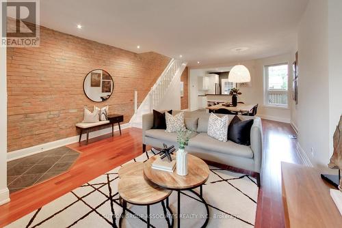 74 Shannon Street, Toronto (Trinity-Bellwoods), ON - Indoor Photo Showing Living Room