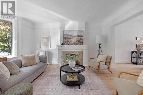 333 Brunswick Avenue, Toronto (Annex), ON - Indoor Photo Showing Living Room