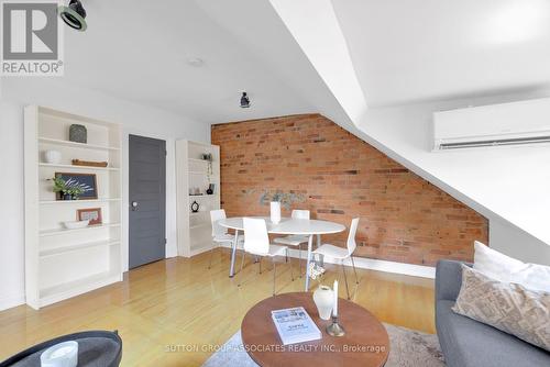 333 Brunswick Avenue, Toronto, ON - Indoor