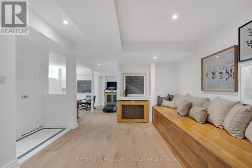 333 Brunswick Avenue, Toronto, ON - Indoor