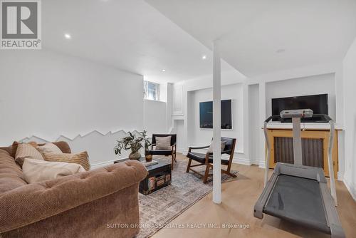 333 Brunswick Avenue, Toronto, ON - Indoor