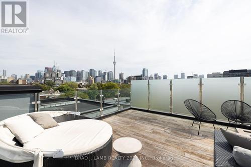 16 Egerton Lane, Toronto (Kensington-Chinatown), ON - Outdoor With View