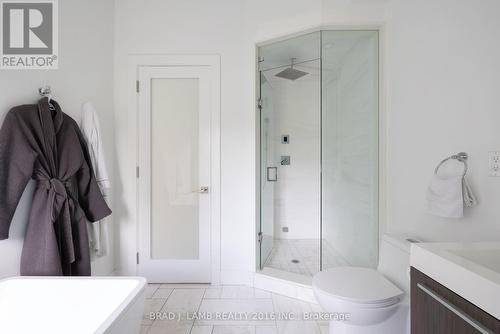 16 Egerton Lane, Toronto (Kensington-Chinatown), ON - Indoor Photo Showing Bathroom