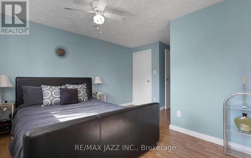 290 Chaleur Avenue, Oshawa (Lakeview), ON - Indoor Photo Showing Bedroom