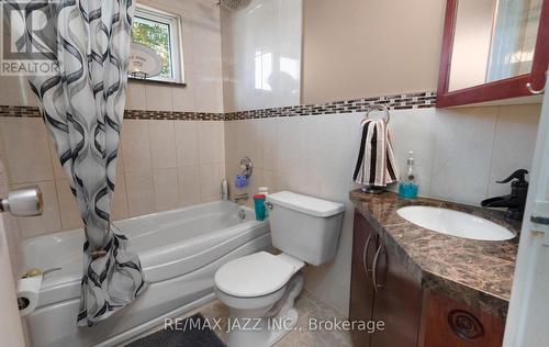 290 Chaleur Avenue, Oshawa (Lakeview), ON - Indoor Photo Showing Bathroom