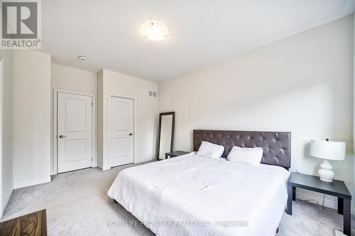 21 Fallharvest Way, Whitchurch-Stouffville, ON - Indoor Photo Showing Bedroom