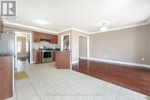 642 Scott Boulevard, Milton, ON - Indoor Photo Showing Kitchen