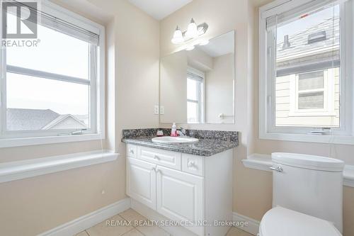 642 Scott Boulevard, Milton, ON - Indoor Photo Showing Bathroom