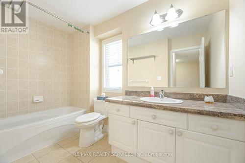 642 Scott Boulevard, Milton, ON - Indoor Photo Showing Bathroom