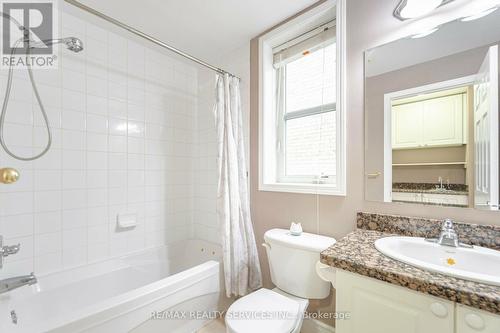 642 Scott Boulevard, Milton, ON - Indoor Photo Showing Bathroom