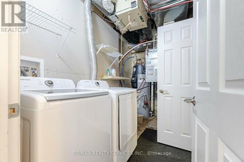 642 Scott Boulevard, Milton, ON - Indoor Photo Showing Laundry Room