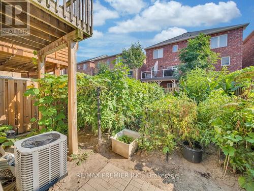 31 Lou Pomanti Street, Toronto, ON - Outdoor