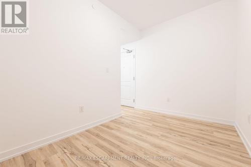 301 - 460 Dundas Street E, Hamilton, ON - Indoor Photo Showing Other Room