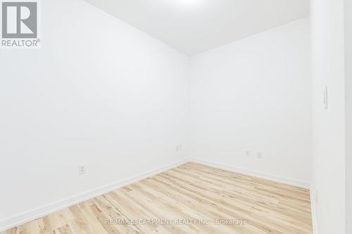 301 - 460 Dundas Street E, Hamilton, ON - Indoor Photo Showing Other Room