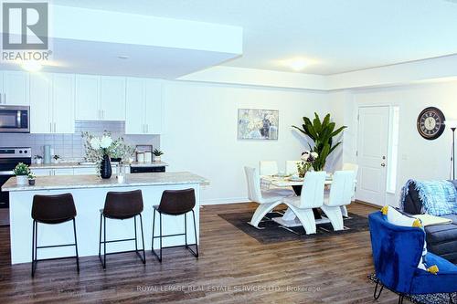 70 - 77 Diana Avenue, Brantford, ON - Indoor Photo Showing Kitchen