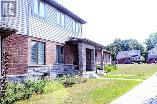 70 - 77 Diana Avenue, Brantford, ON - Outdoor