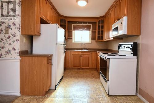 53 Martin Road, Hamilton (Rosedale), ON - Indoor Photo Showing Kitchen