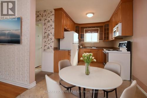 53 Martin Road, Hamilton (Rosedale), ON - Indoor Photo Showing Dining Room