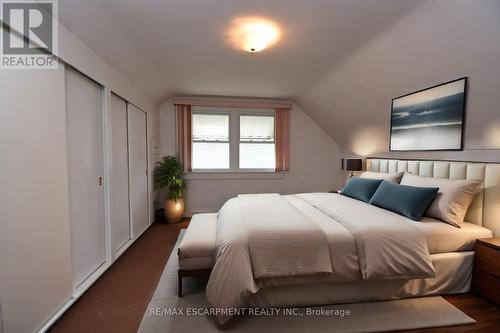 53 Martin Road, Hamilton, ON - Indoor Photo Showing Bedroom