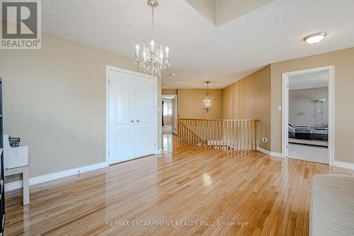 76 Moorland Crescent, Hamilton, ON - Indoor