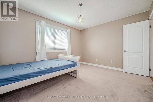 76 Moorland Crescent, Hamilton, ON - Indoor Photo Showing Bedroom