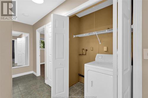 4851 Matchett Road, Windsor, ON - Indoor Photo Showing Laundry Room