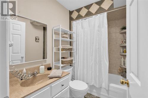 4851 Matchett Road, Windsor, ON - Indoor Photo Showing Bathroom