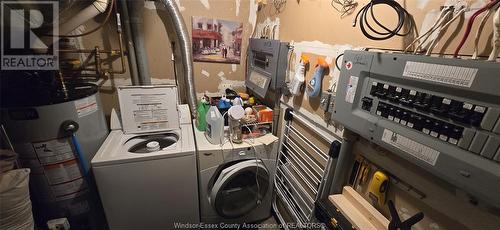 4851 Matchett Road, Windsor, ON - Indoor Photo Showing Laundry Room