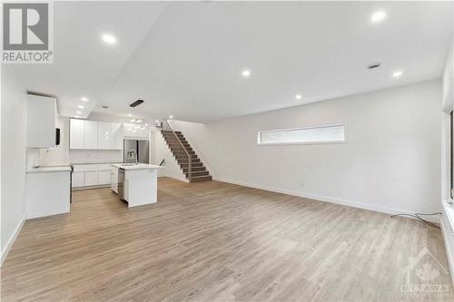 828 Maplewood Avenue Unit#A, Ottawa, ON - Indoor Photo Showing Other Room