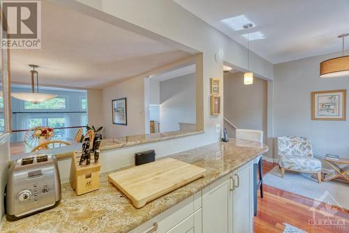 655 Richmond Road Unit#34, Ottawa, ON - Indoor Photo Showing Kitchen