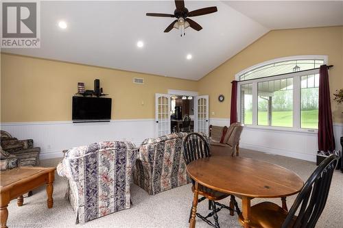 023038 Holland-Sydenham Townline, Chatsworth, ON - Indoor Photo Showing Dining Room