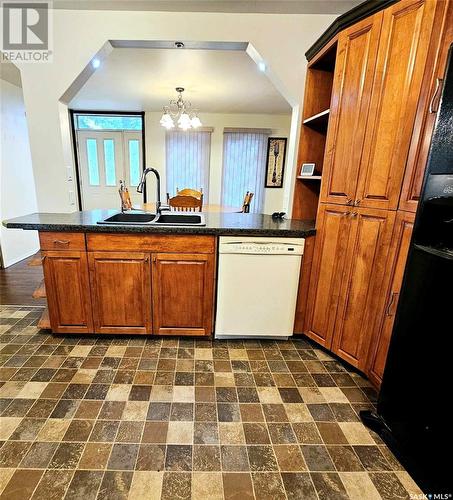 33 Railway Avenue, Yarbo, SK - Indoor Photo Showing Kitchen