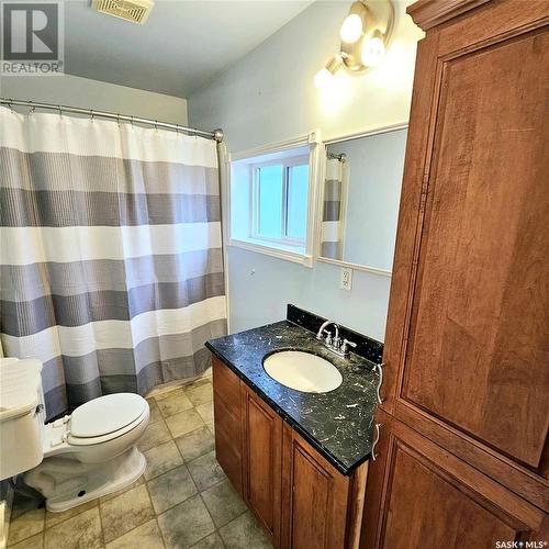 33 Railway Avenue, Yarbo, SK - Indoor Photo Showing Bathroom