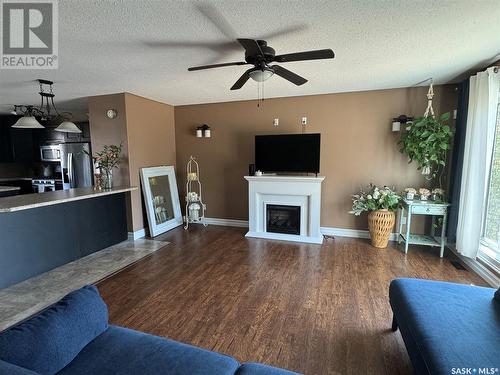 280 Dehavilland Avenue, Air Ronge, SK - Indoor Photo Showing Living Room With Fireplace