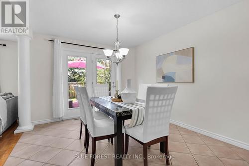 6628 Beattie Street, London, ON - Indoor Photo Showing Dining Room