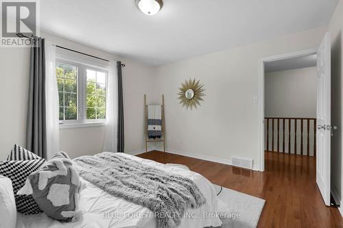 6628 Beattie Street, London, ON - Indoor Photo Showing Bedroom