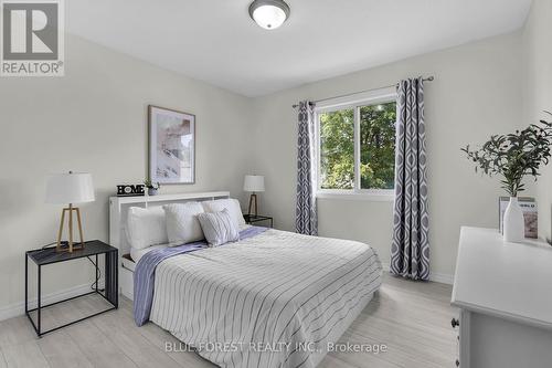 6628 Beattie Street, London, ON - Indoor Photo Showing Bedroom