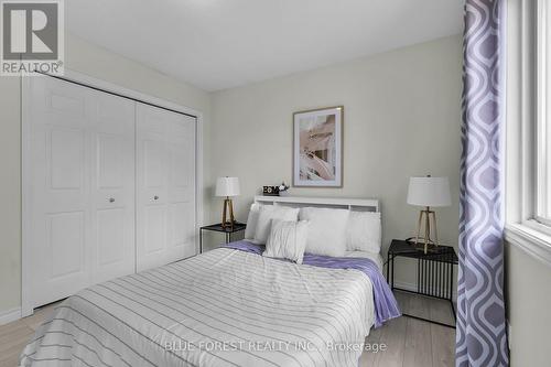 6628 Beattie Street, London, ON - Indoor Photo Showing Bedroom