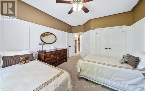 215 Southcrest Drive, Kawartha Lakes, ON - Indoor Photo Showing Bedroom