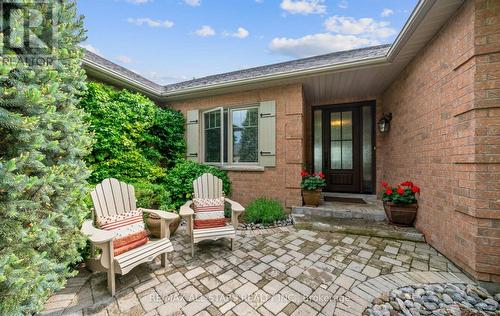 215 Southcrest Drive, Kawartha Lakes, ON - Outdoor