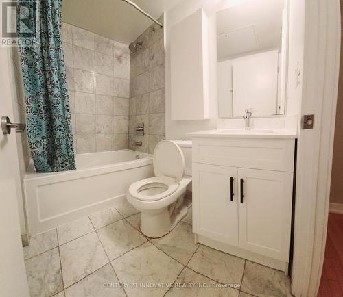 3311 - 12 York Street, Toronto (Waterfront Communities), ON - Indoor Photo Showing Bathroom