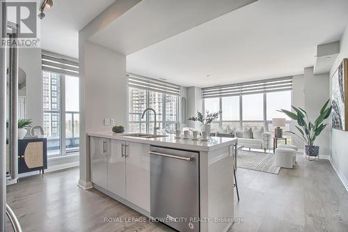 2401 - 5025 Four Springs Avenue S, Mississauga, ON - Indoor Photo Showing Kitchen