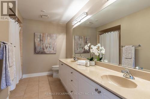 3301 Springflower Way, Oakville, ON - Indoor Photo Showing Bathroom