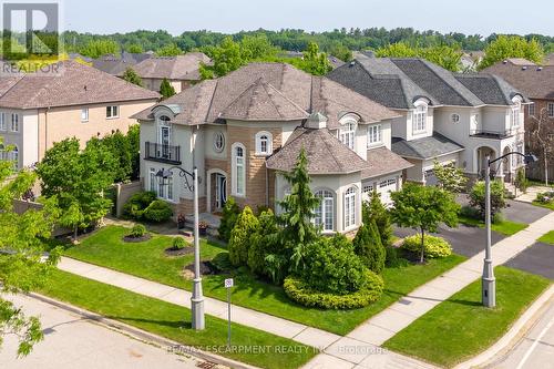 3301 Springflower Way, Oakville, ON - Outdoor With Facade