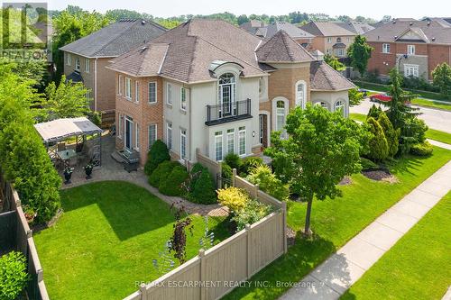 3301 Springflower Way, Oakville, ON - Outdoor