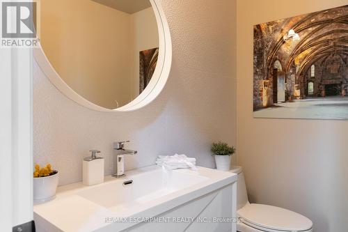 3301 Springflower Way, Oakville, ON - Indoor Photo Showing Bathroom