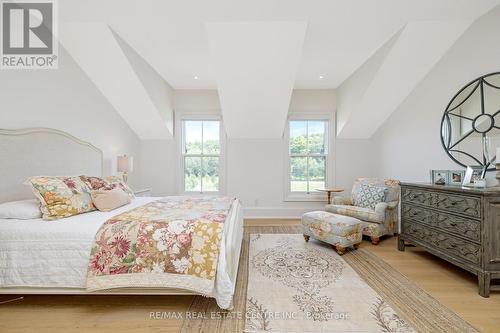 7460 Appleby Line, Milton (Nelson), ON - Indoor Photo Showing Bedroom