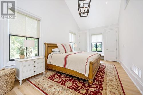 7460 Appleby Line, Milton (Nelson), ON - Indoor Photo Showing Bedroom