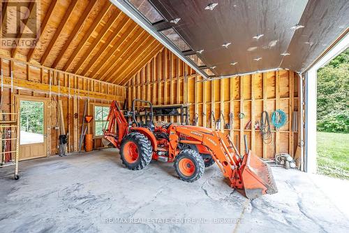 7460 Appleby Line, Milton (Nelson), ON - Indoor Photo Showing Garage