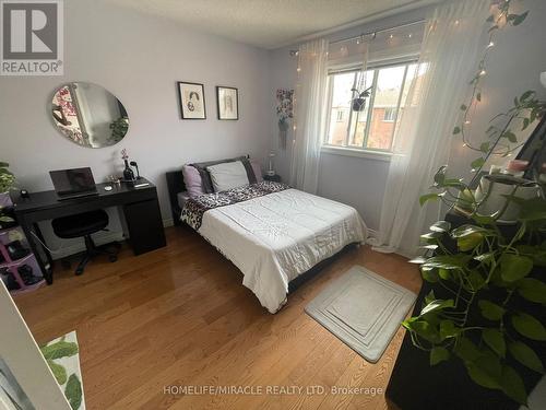 631 Warhol Way, Mississauga (Meadowvale Village), ON - Indoor Photo Showing Bedroom